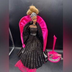 1998 Barbie Happy Holidays Doll Black Pink Silver Gown Crown Jewelry Stand